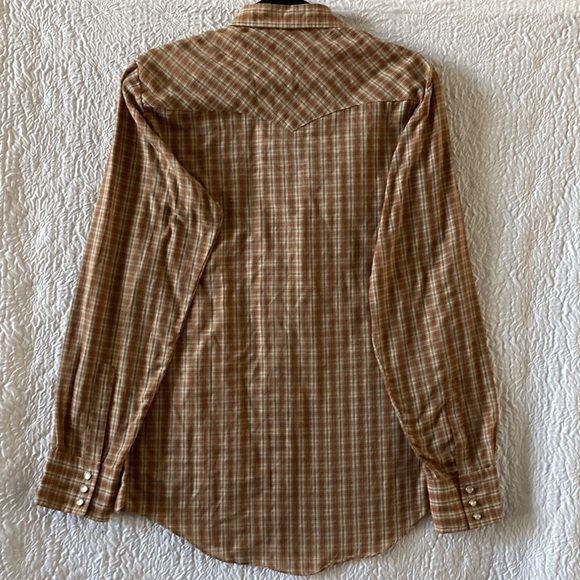 Saturdays in California Plaid Button Down Long Sleeve Shirt - Picture 5 of 7